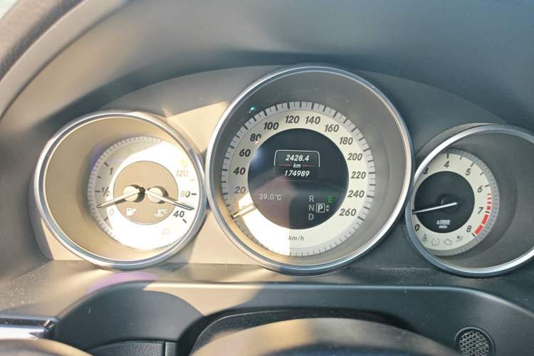 Used Mercedes-Benz E-Class 2015 E 260 L Sport Edition Instrument Cluster