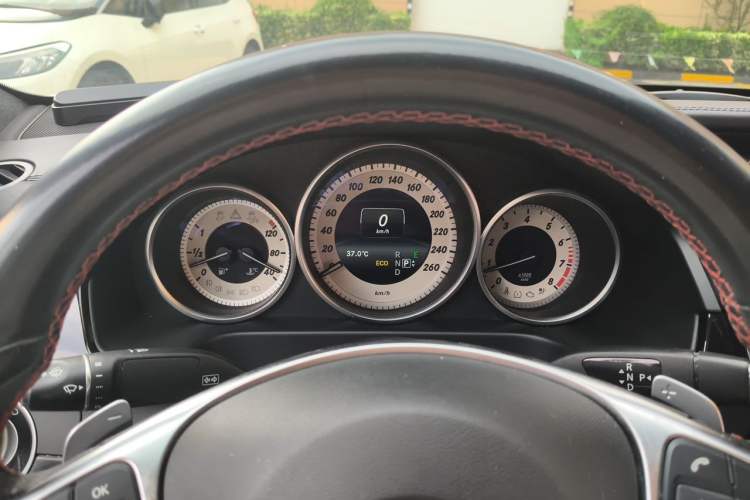Used Mercedes-Benz E-Class 2015 E 320 L Sport 4MATIC Instrument Cluster