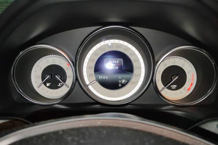 Used Mercedes-Benz E-Class 2015 E 260 L Sport Edition Instrument Cluster
