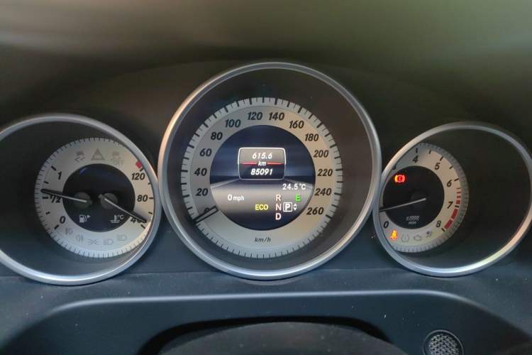 Used Mercedes-Benz E-Class 2015 Facelift E 200 L Sport Edition Instrument Cluster