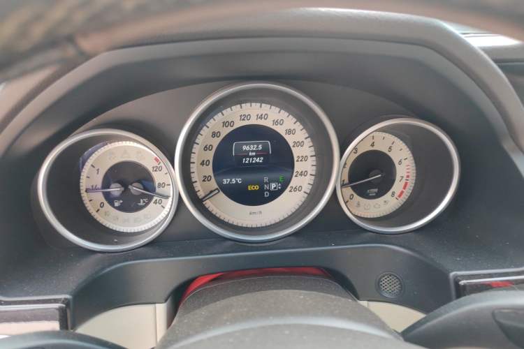 Used Mercedes-Benz E-Class 2015 Revised E 260 L Instrument Cluster