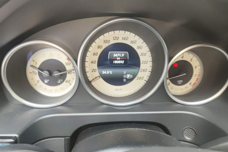 Used Mercedes-Benz E-Class 2015 Facelift E 200 L Sport Edition Instrument Cluster