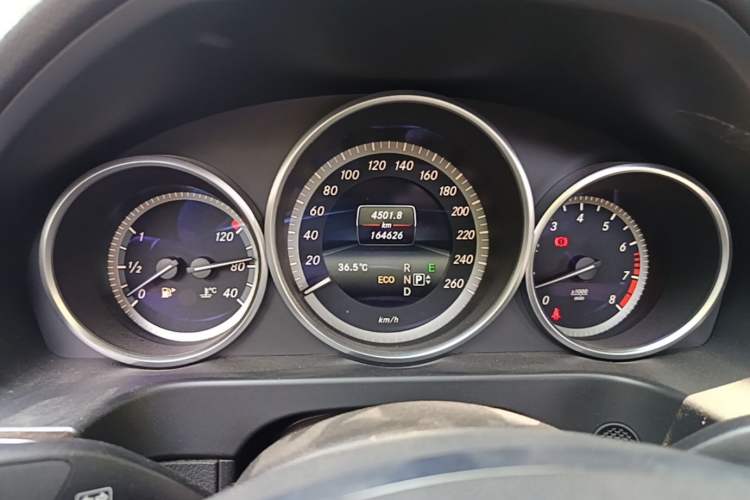 Used Mercedes-Benz E-Class 2015 E 200 L Instrument Cluster