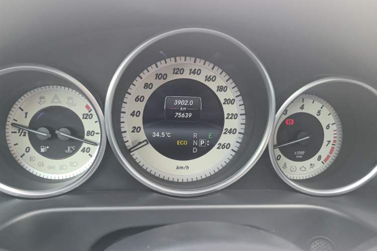 Used Mercedes-Benz E-Class 2015 E 260 L Sport Edition Instrument Cluster