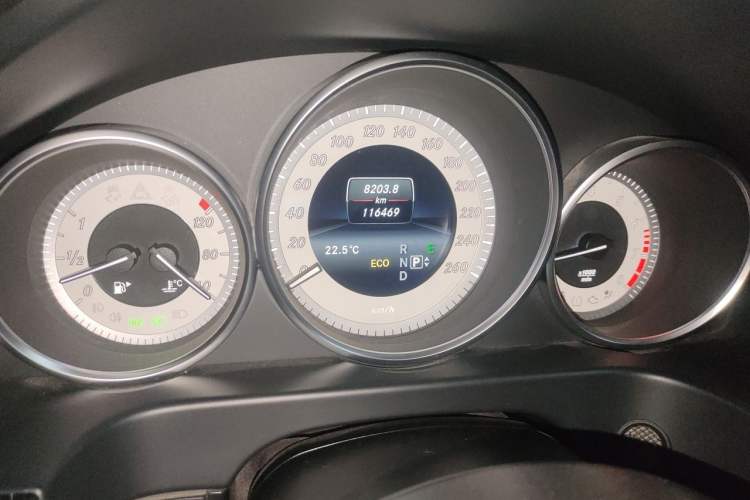 Used Mercedes-Benz E-Class 2015 Facelift E 200 L Sport Edition Instrument Cluster