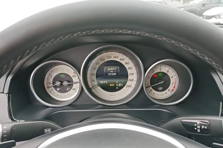 Used Mercedes-Benz E-Class 2015 E 260 L Sport & Fashion Model Instrument Cluster