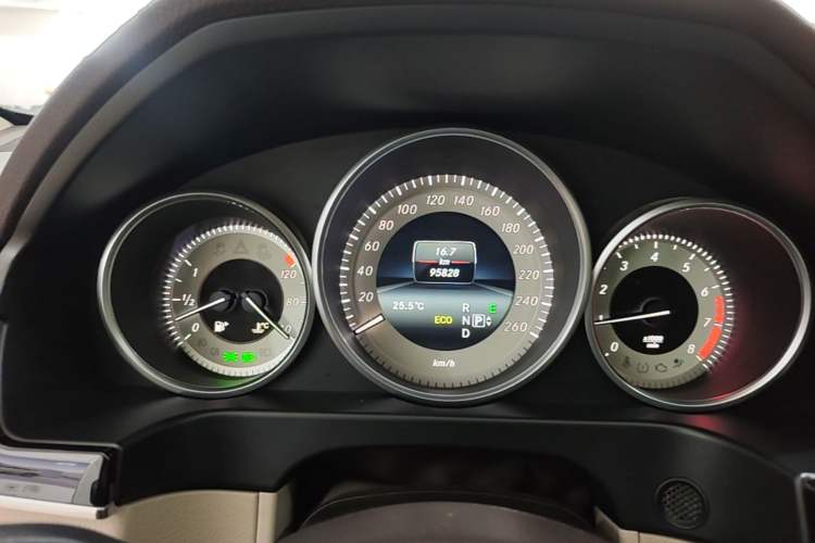 Used Mercedes-Benz E-Class 2015 Facelift E 200 L Sport Edition Instrument Cluster