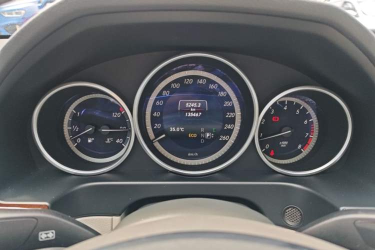 Used Mercedes-Benz E-Class 2015 Facelift E 200 L Instrument Cluster