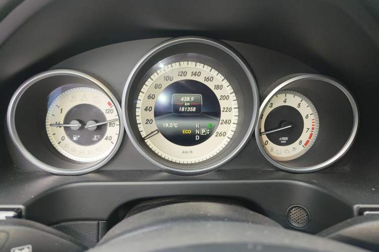 Used Mercedes-Benz E-Class 2015 E 260 L Sport Edition Instrument Cluster