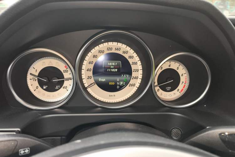 Used Mercedes-Benz E-Class 2015 E 260 L Sport Luxury Model Instrument Cluster
