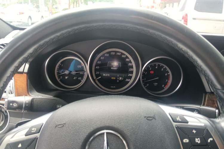 Used Mercedes-Benz E-Class 2015 E 200 L Instrument Cluster