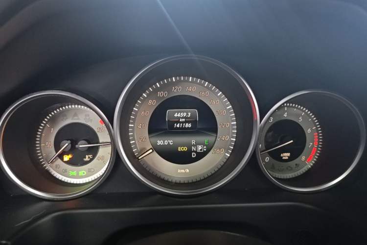 Used Mercedes-Benz E-Class 2015 Facelift E 200 L Sport Edition Instrument Cluster