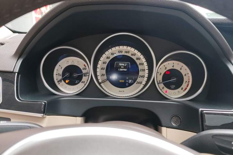 Used Mercedes-Benz E-Class 2015 Restyled E 260 L Sport Edition Instrument Cluster