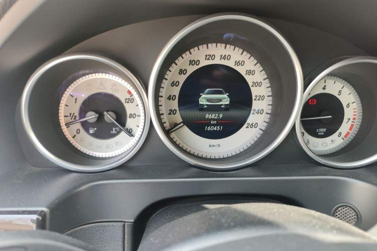 Used Mercedes-Benz E-Class 2015 E 260 L Sport Edition Instrument Cluster