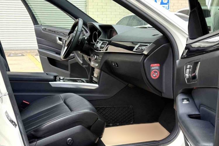 Used Mercedes-Benz E-Class 2015 E 260 L Sport Edition Interior 4
