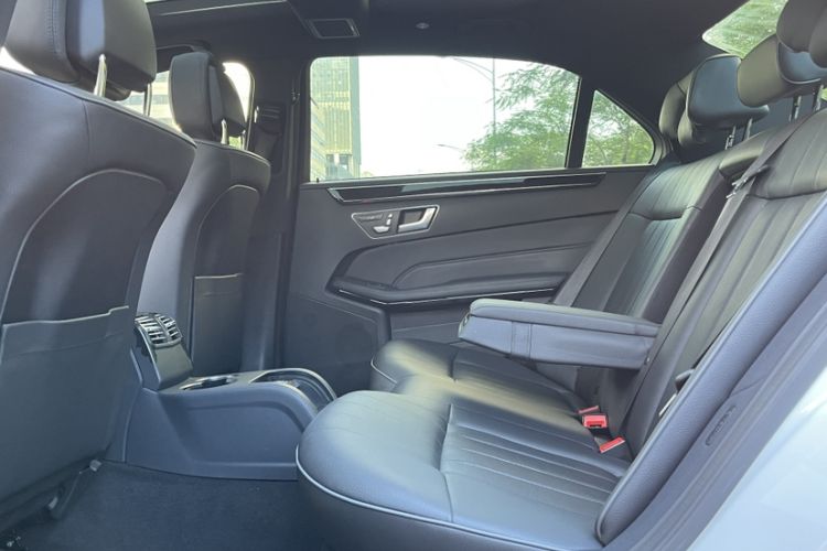 Used Mercedes-Benz E-Class 2015 Restyled E 260 L Sport Edition Interior 4