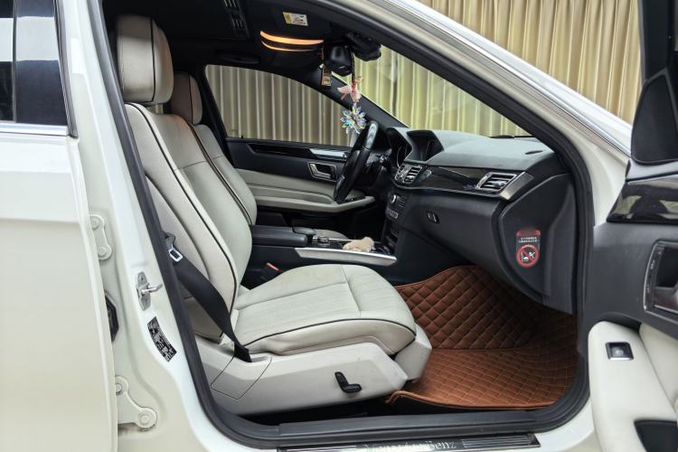 Used Mercedes-Benz E-Class 2015 Revised E 180 L Sport Edition Interior 5
