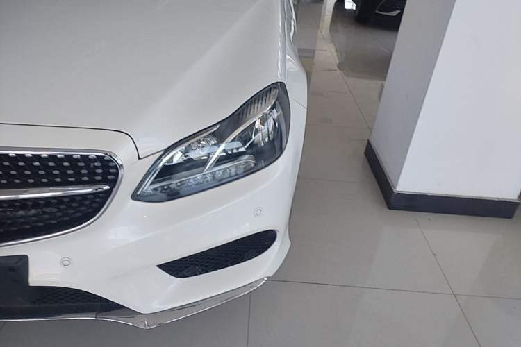 Used Mercedes-Benz E-Class 2015 Facelift E 200 L Sport Edition Left Front Headlight