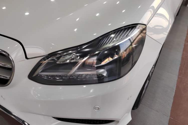 Used Mercedes-Benz E-Class 2015 E 260 L Sport Edition Left Front Headlight