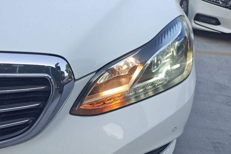 Used Mercedes-Benz E-Class 2015 E 260 L Left Front Headlight