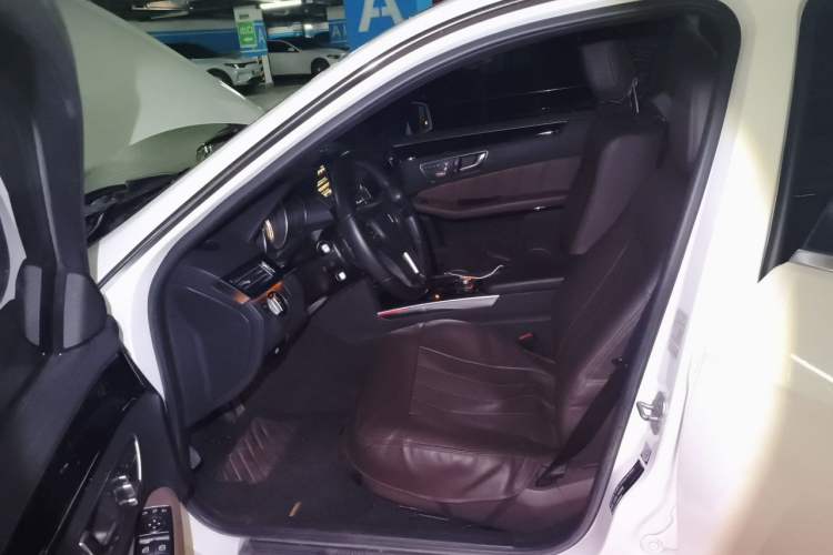 Used Mercedes-Benz E-Class 2015 E 320 L 4MATIC Left Front Seat