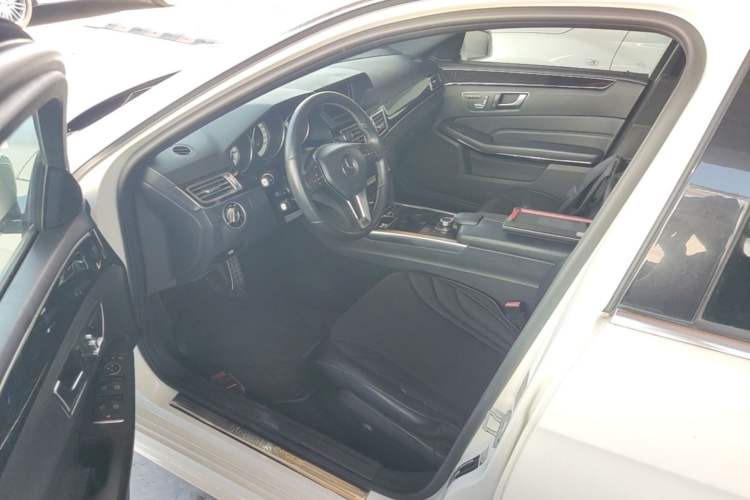 Used Mercedes-Benz E-Class 2015 Restyled E 260 L Sport Edition Left Front Seat