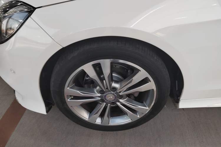 Used Mercedes-Benz E-Class 2015 E 260 L Sport Edition Left Front Wheel Hub