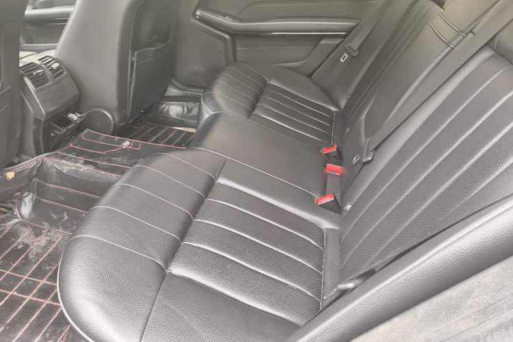 Used Mercedes-Benz E-Class 2015 E 200 L Sport Edition Left Rear Seat