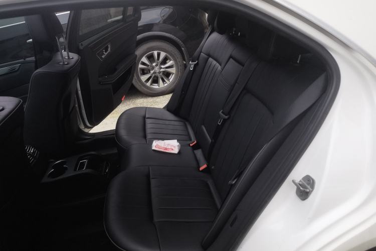Used Mercedes-Benz E-Class 2015 E 260 L Sport Edition Left Rear Seat