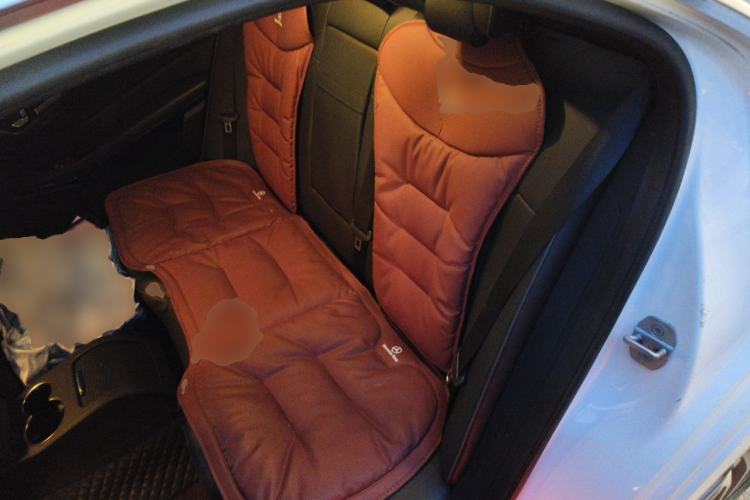 Used Mercedes-Benz E-Class 2015 Revised E 260 L Sporty and Stylish Edition Left Rear Seat