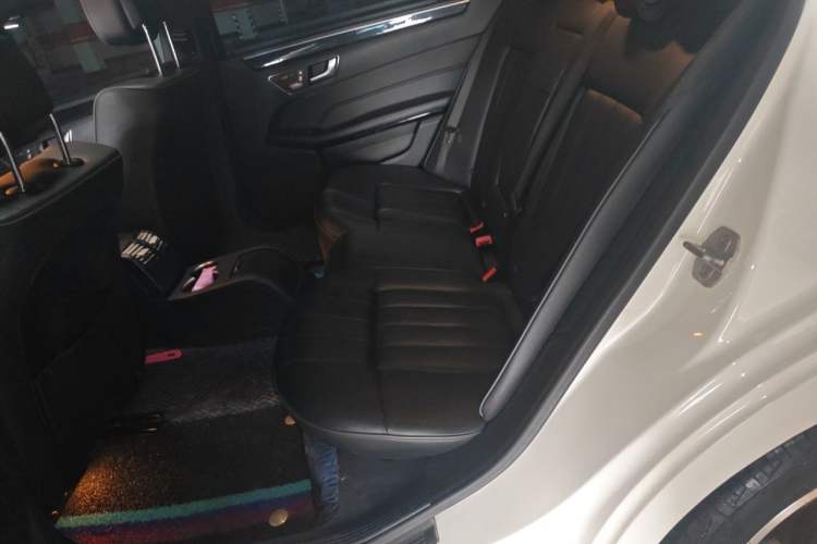 Used Mercedes-Benz E-Class 2015 E 260 L Sport Edition Left Rear Seat