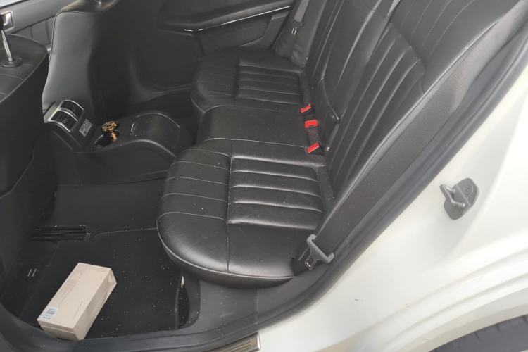 Used Mercedes-Benz E-Class 2015 E 320 L Sport 4MATIC Left Rear Seat