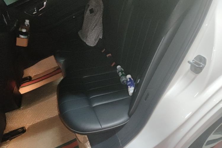 Used Mercedes-Benz E-Class 2015 E 260 L Sport Edition Left Rear Seat