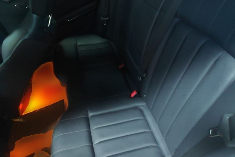Used Mercedes-Benz E-Class 2015 E 260 L Sport Edition Left Rear Seat
