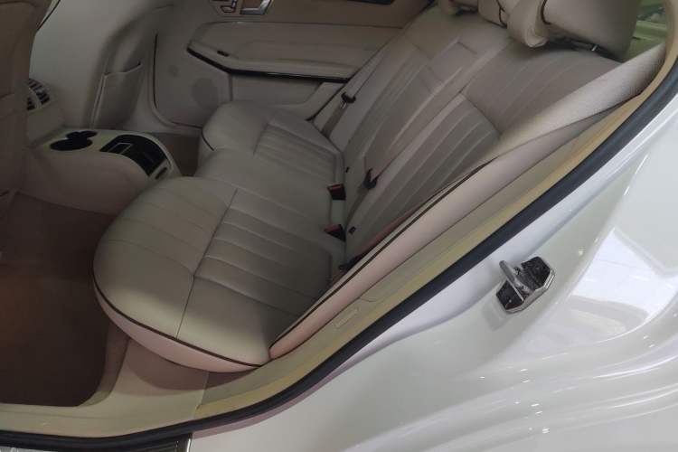 Used Mercedes-Benz E-Class 2015 E 260 L Sport Edition Left Rear Seat