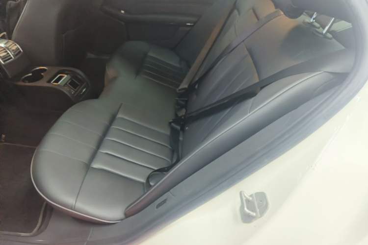 Used Mercedes-Benz E-Class 2015 Restyled E 260 L Sport Edition Left Rear Seat