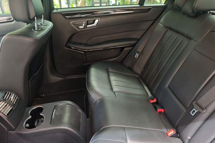 Used Mercedes-Benz E-Class 2015 Revised E 260 L Sporty and Stylish Edition Left Rear Seat
