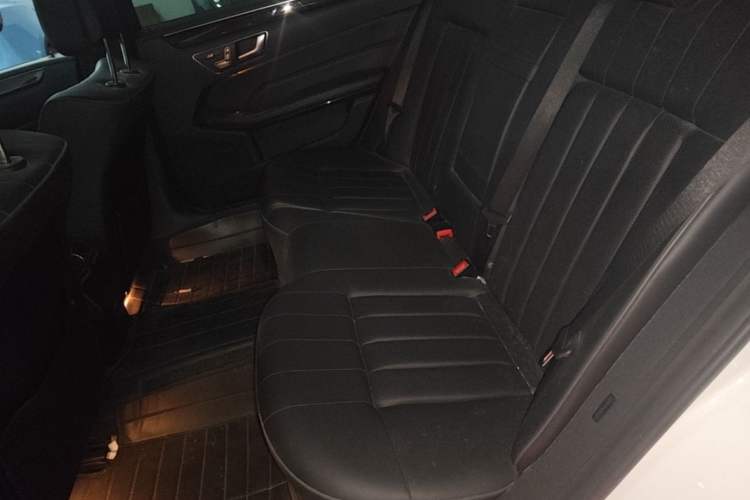 Used Mercedes-Benz E-Class 2015 E 200 L Left Rear Seat