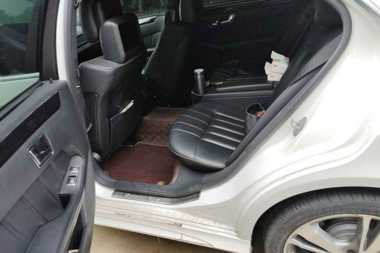 Used Mercedes-Benz E-Class 2015 E 400 L Sport Luxury 4MATIC Left Rear Seat