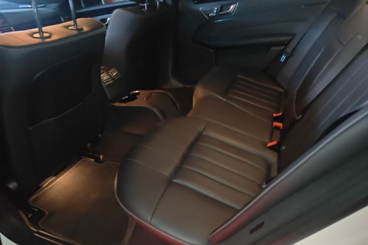 Used Mercedes-Benz E-Class 2015 E 260 L Sport Edition Left Rear Seat