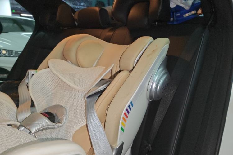 Used Mercedes-Benz E-Class 2015 E 200 L Left Rear Seat
