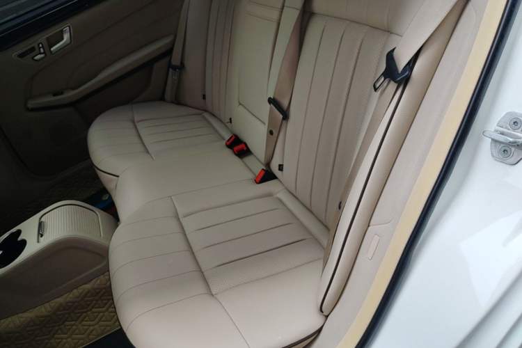 Used Mercedes-Benz E-Class 2015 Restyled E 260 L Sport Edition Left Rear Seat