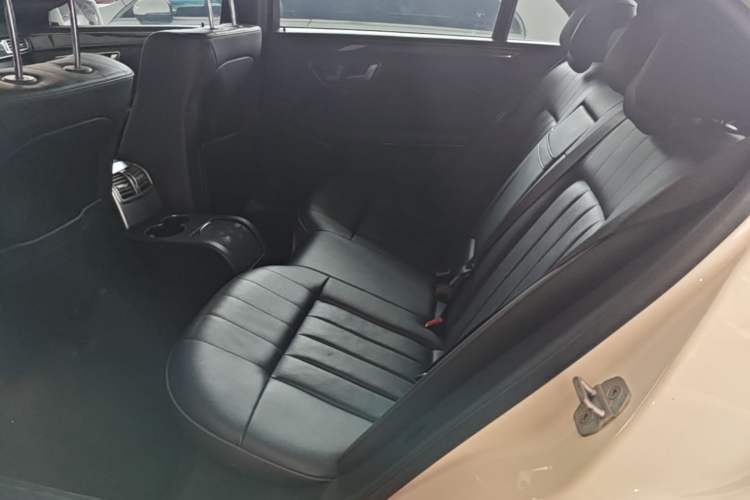Used Mercedes-Benz E-Class 2015 Facelift E 200 L Sport Edition Left Rear Seat