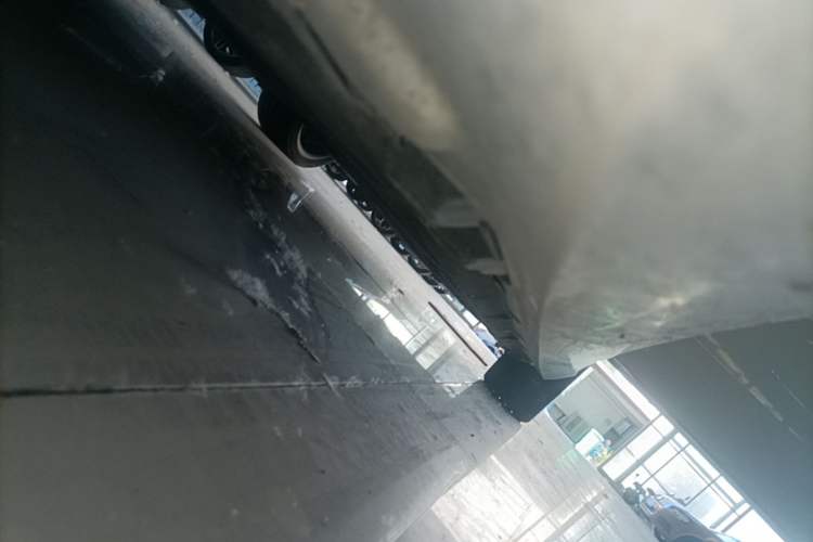Used Mercedes-Benz E-Class 2015 E 260 L Left Side Sill