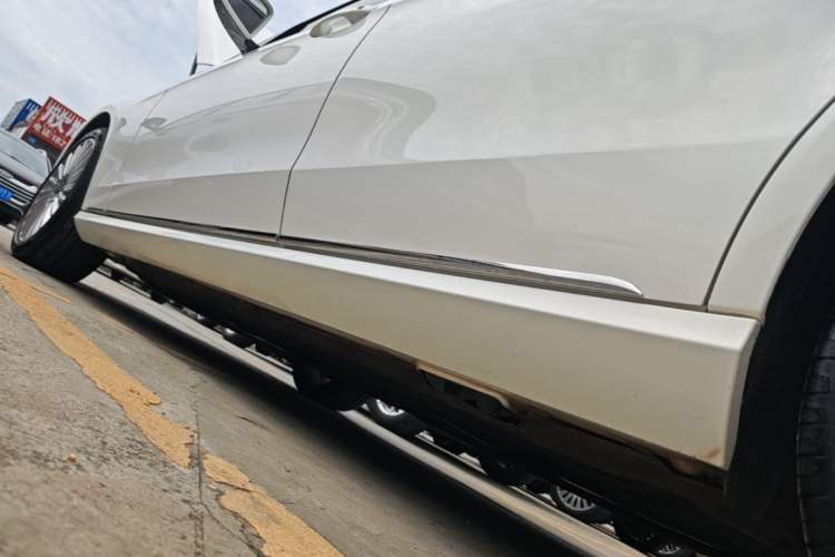 Used Mercedes-Benz E-Class 2015 Facelift E 200 L Left Side Sill