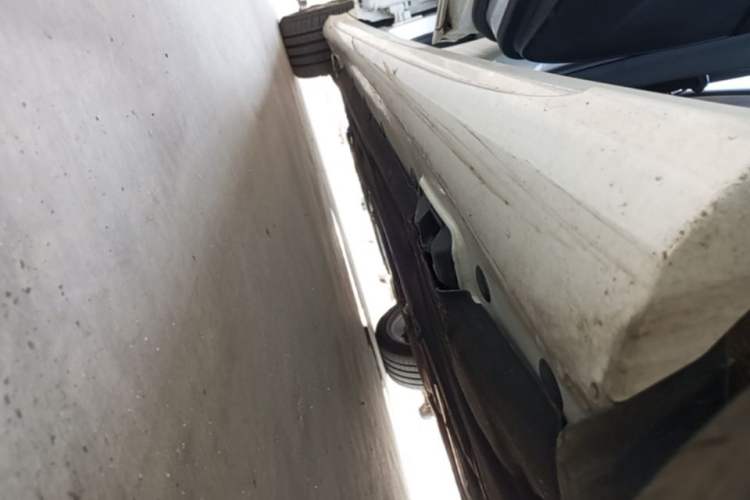 Used Mercedes-Benz E-Class 2015 Restyled E 260 L Sport Edition Left Side Sill