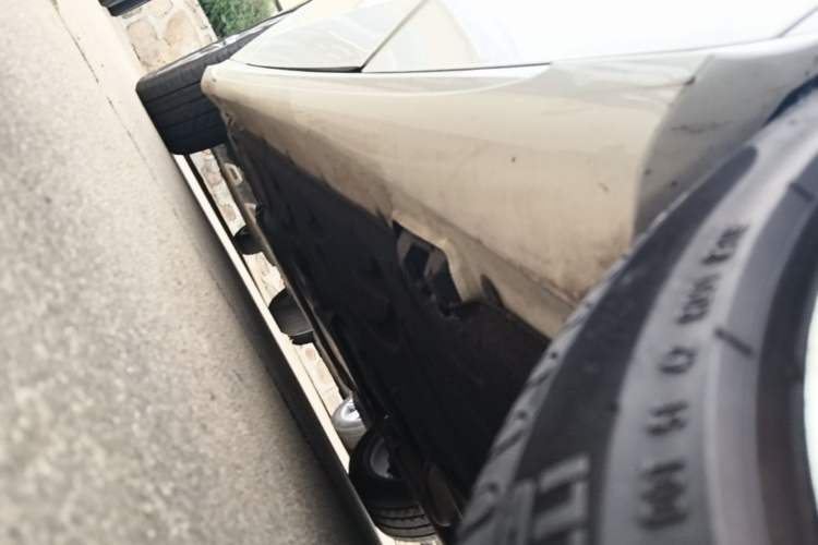 Used Mercedes-Benz E-Class 2015 Restyled E 260 L Sport Edition Left Side Sill