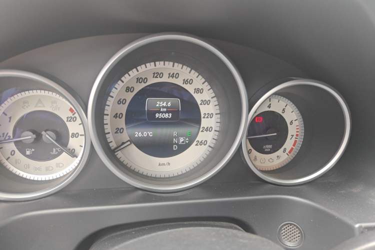 Used Mercedes-Benz E-Class 2015 Restyled E 260 L Sport Edition Odometer Close Up