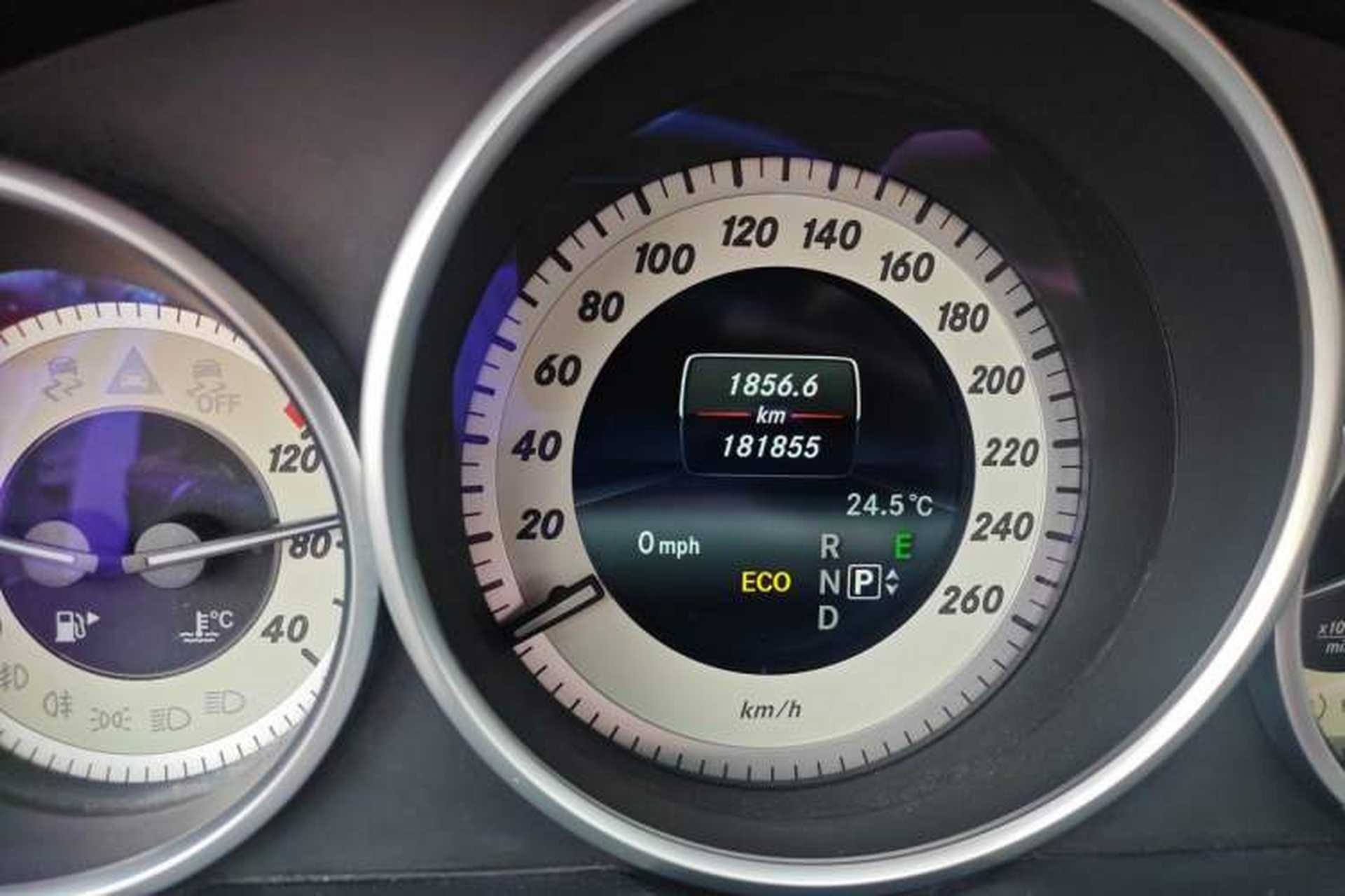 Used Mercedes-Benz E-Class 2015 E 200 L Sport Edition Odometer Close Up