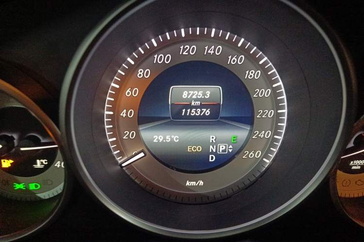 Used Mercedes-Benz E-Class 2015 Revised E 260 L Sport Luxury Edition Odometer Close Up